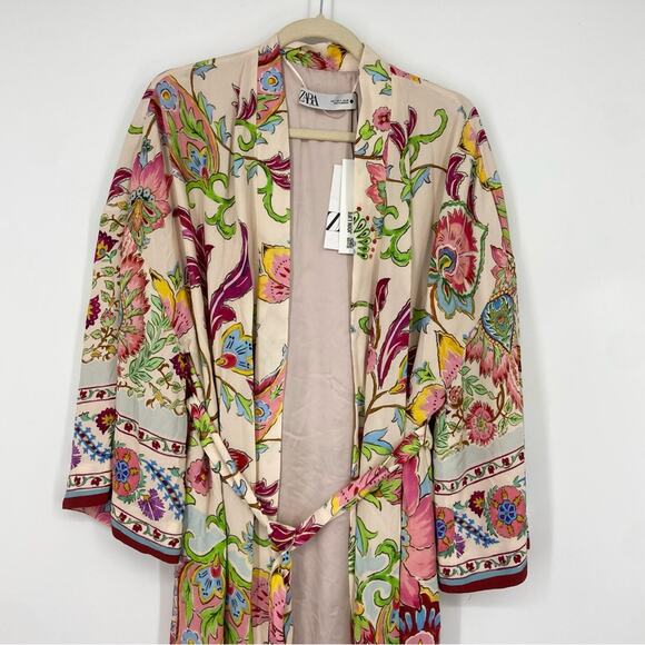 New Zara Blogger Favorite Belted Floral Printed Kimono Size Small - Picture 6 of 16